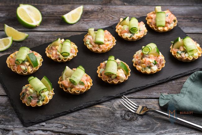 Тарталетка с копченой семгой, 20 шт.