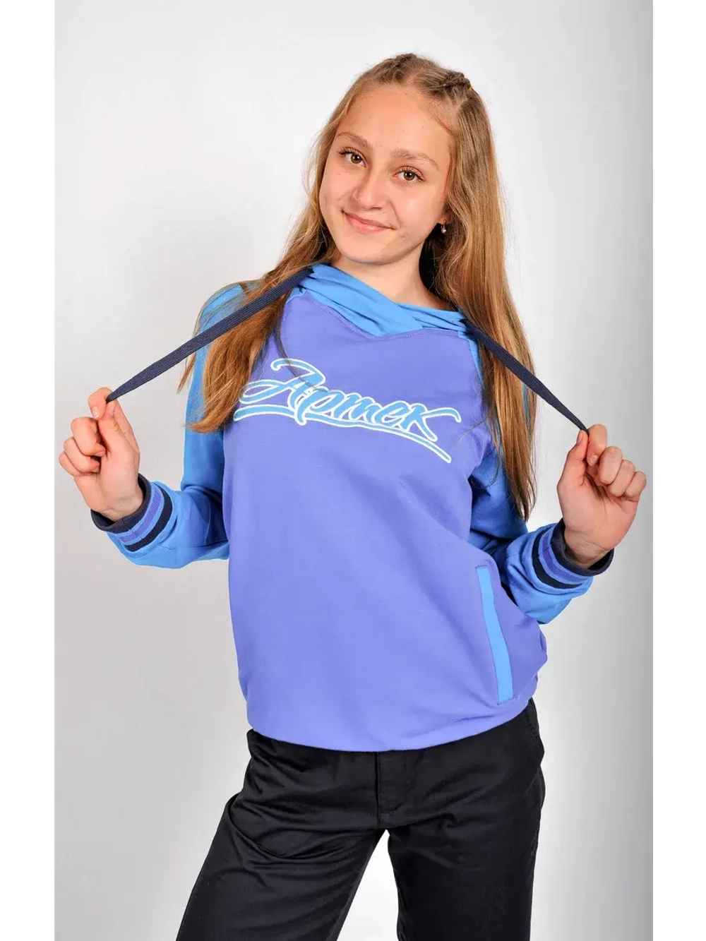 Толстовка с капюшоном