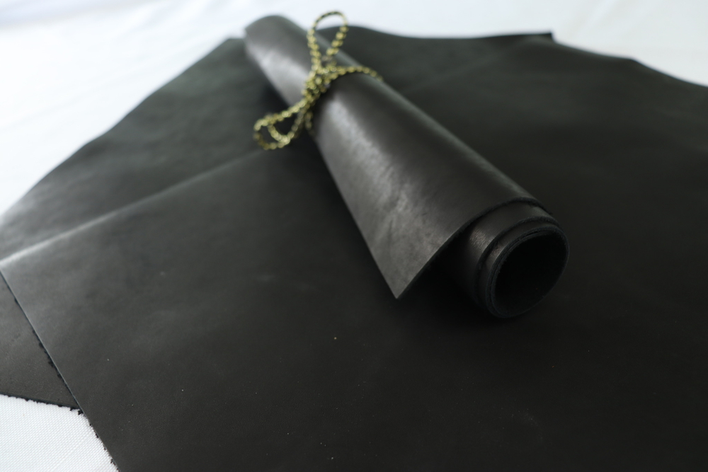 1,3-1,5 Кожа Галантерейная Черная (Формат А3) 1 сорт