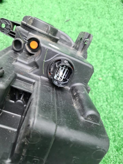 Фара правая Geely Preface (2024-н.в.) LED