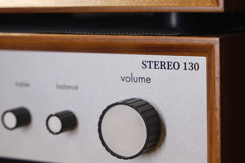 Интегральный усилитель Leak Stereo 130 Walnut