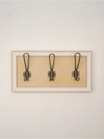 Вешалка с крючками в багетной раме