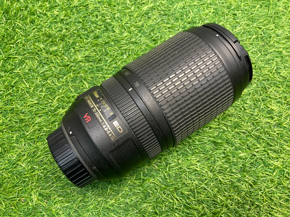 Nikon 70-300mm 4.5-5.6G ED-IF AF-S VR