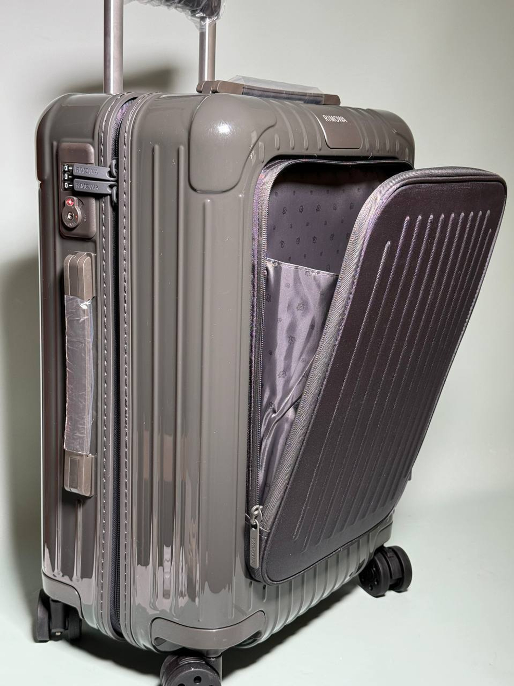 Чемодан Rimowa