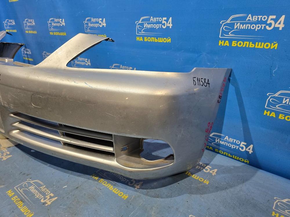 Бампер передний TOYOTA CROWN 2003-2005