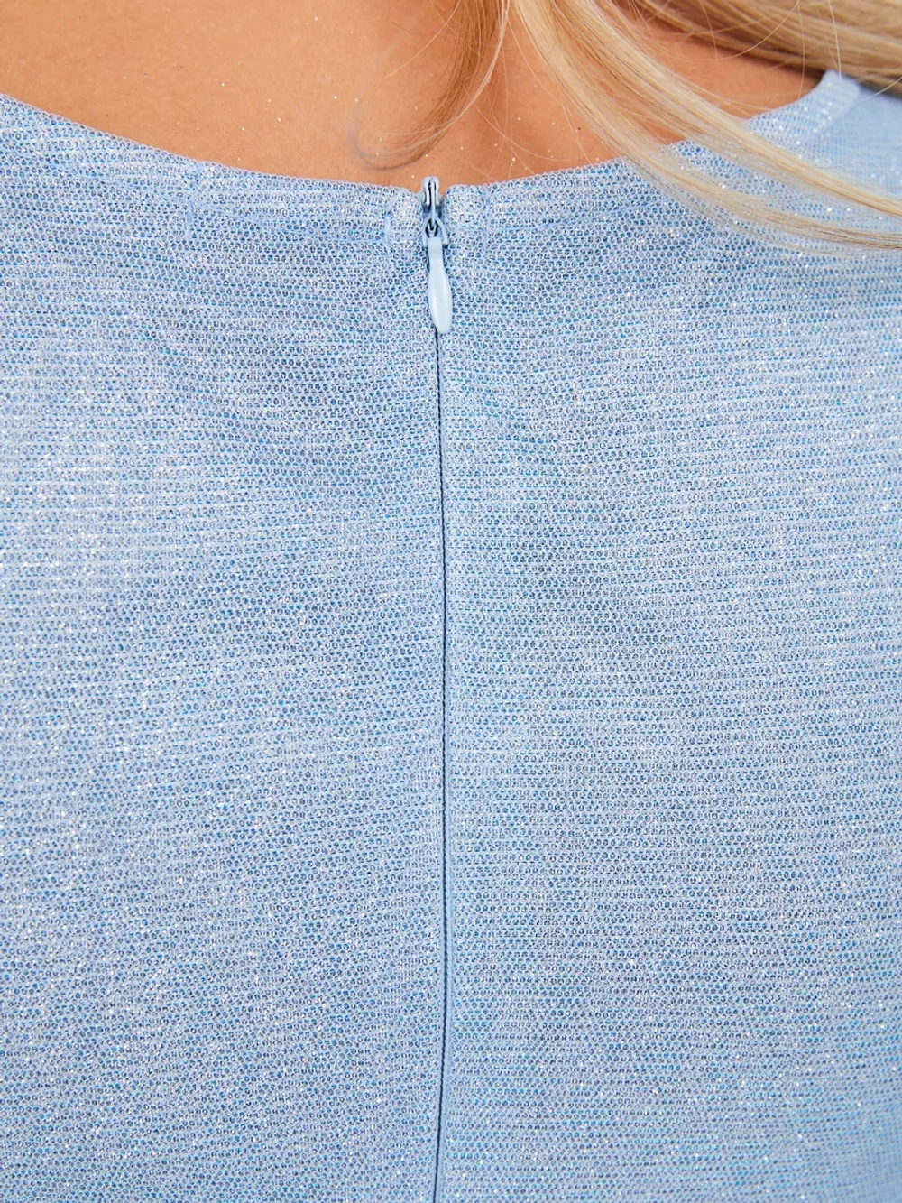 Платье вечернее блестящее