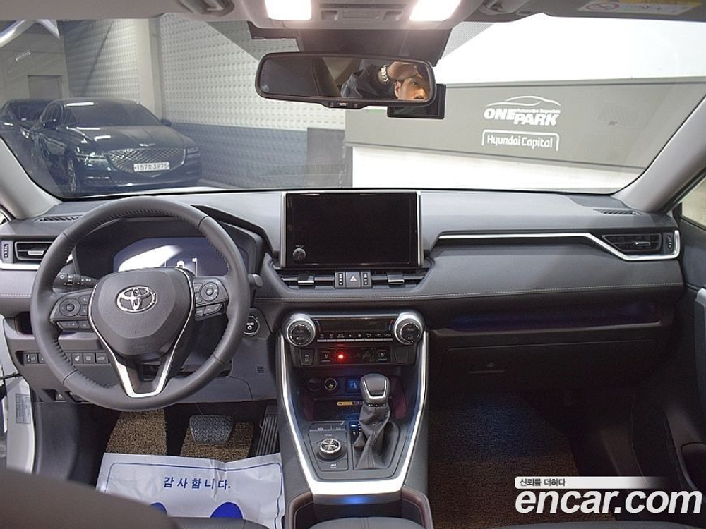 Toyota RAV4 5 Generation 2.5 4WD Hybrid LTD (02.2024)
