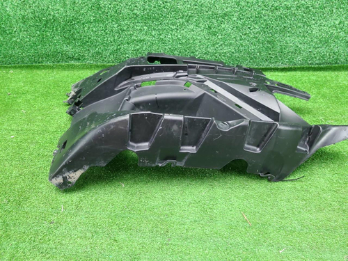 Кронштейн бампера правый BMW 8er G14 18-22 M-paket