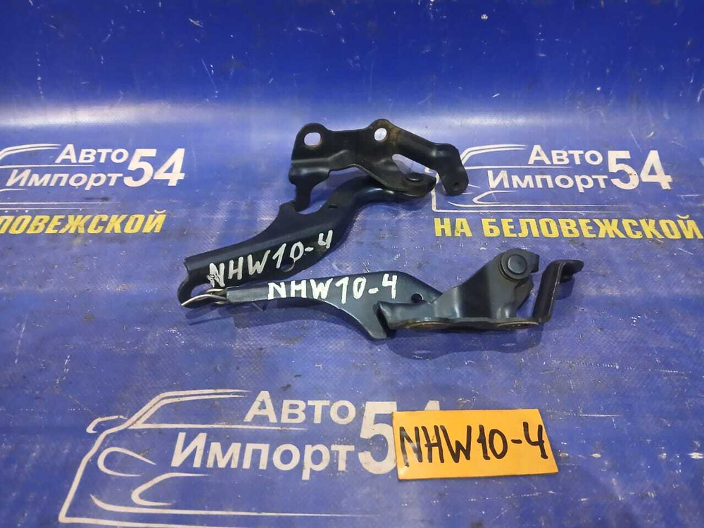 Петля капота левая TOYOTA PRIUS 1998