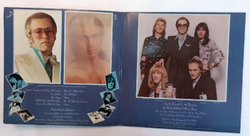 Elton John Captain Fantastic And The Brown Dirt Cowboy (US 1975, два буклета и постер)