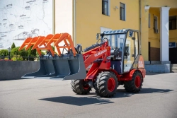 Погрузчик POLAR BADGER WL35