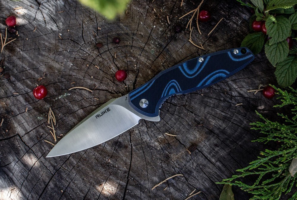 Нож Ruike Fang P105 черно-синий, P105-Q