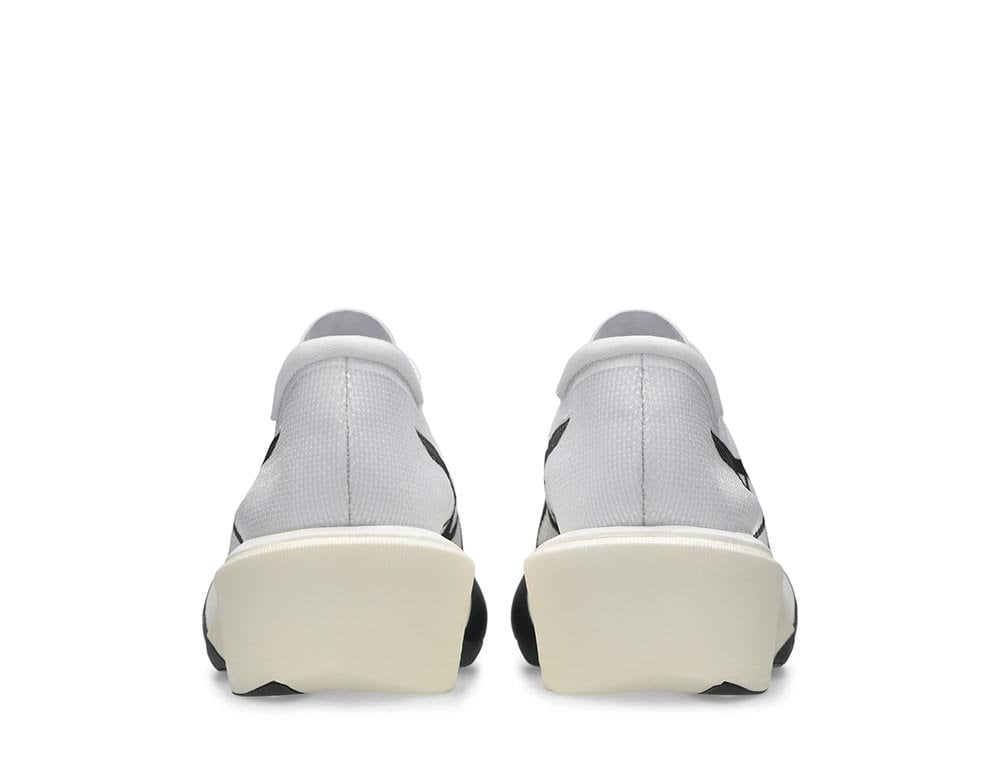 Кроссовки для бега мужские Asics Metaspeed Edge Tokyo U бело-тёмно-синий