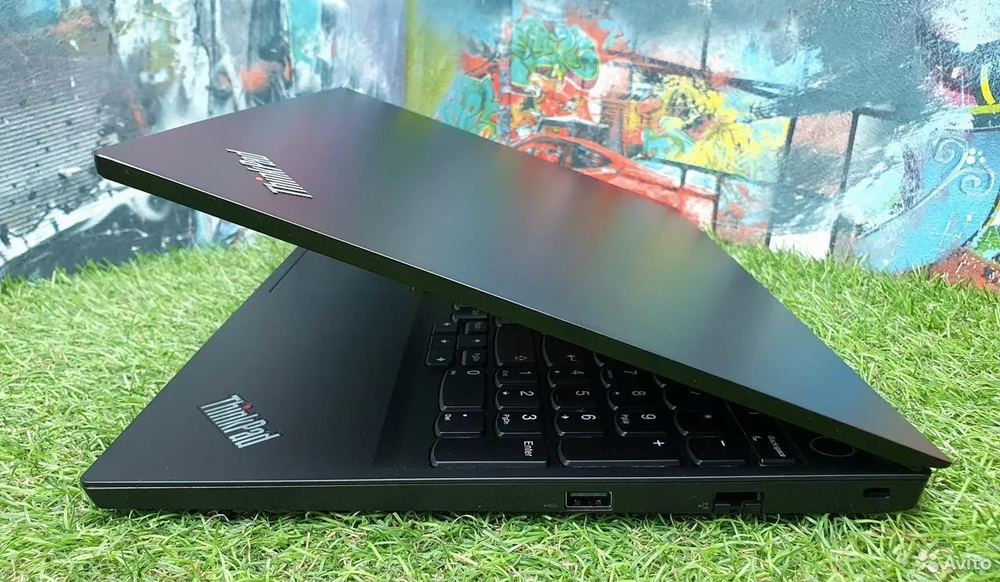 Ультрабук Lenovo i3-10110U/8Gb/ssd/ скупка