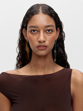 АССИМЕТРИЧНЫЕ СЕРЬГИ "STAKES"