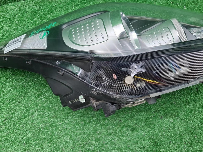 Фара правая Kia Sportage 4 QL (2016-2018) ксенон