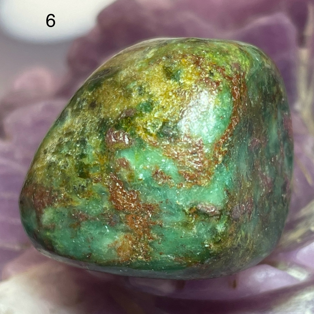 42398 Фуксит Галтовка 28-32мм--29