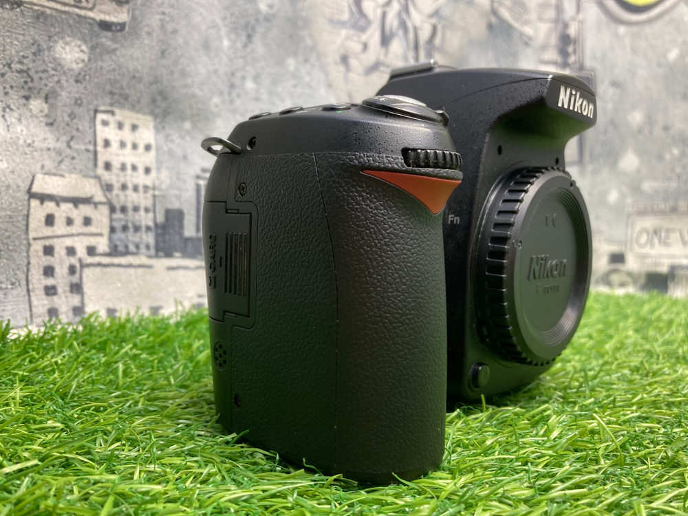Nikon D90 14.000 кадров