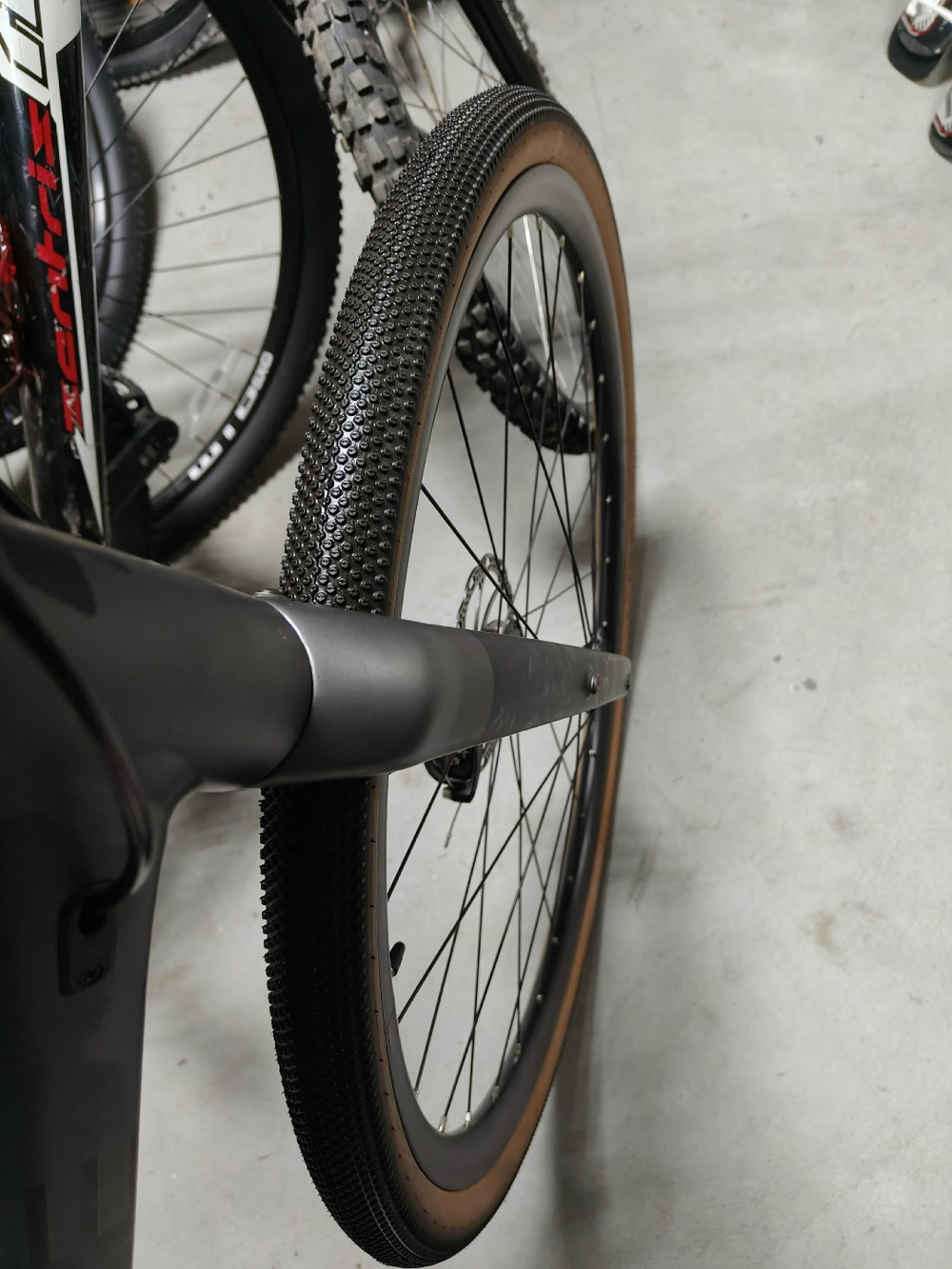 🚴‍♂️ Cube Nuroad PRO — ваш универсальный спутник для города, гравия и дальних дорог. Состояние нового велосипеда.