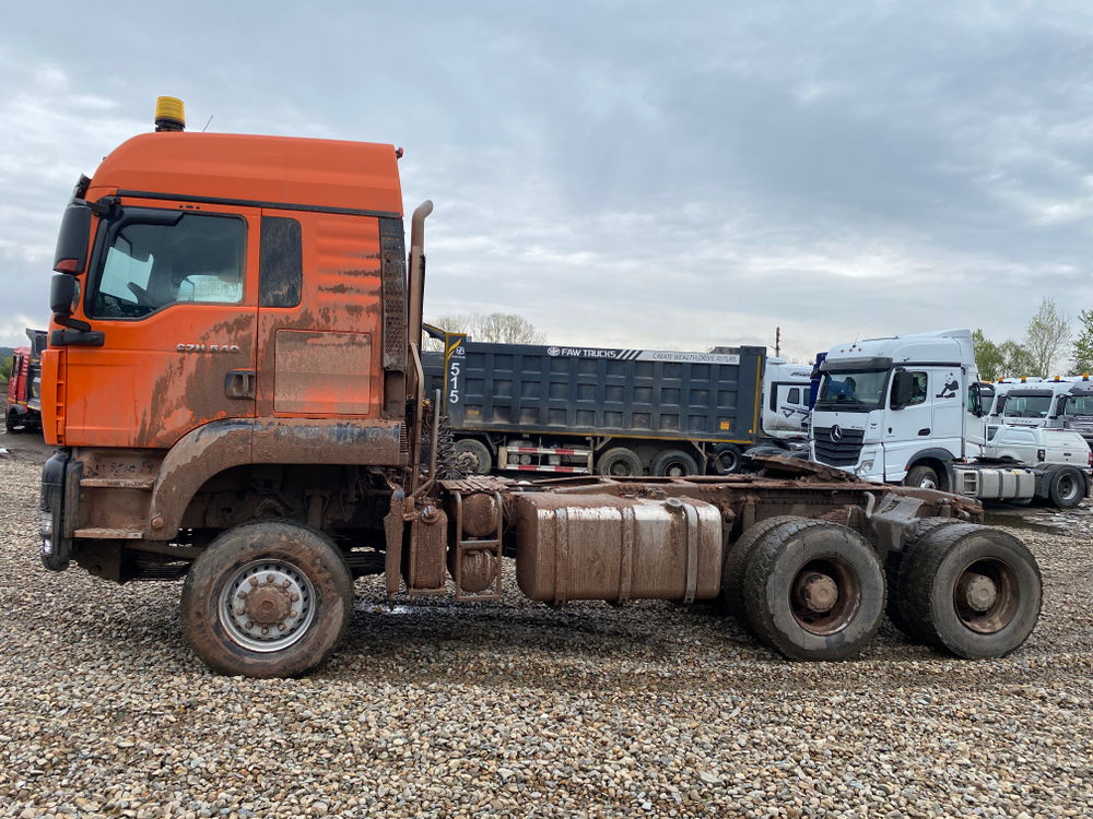 SITRAK C7H 6x6 Седельный тягач ZZ4406V395ME (Дизельный, 12.4 л, 540 л.с. МТ)