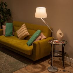 UML-T500 E27 SILVER-WHITE Торшер напольный под лампу Е27. 60W. с регулировкой наклона. Серебристый-Белый. ТМ Uniel