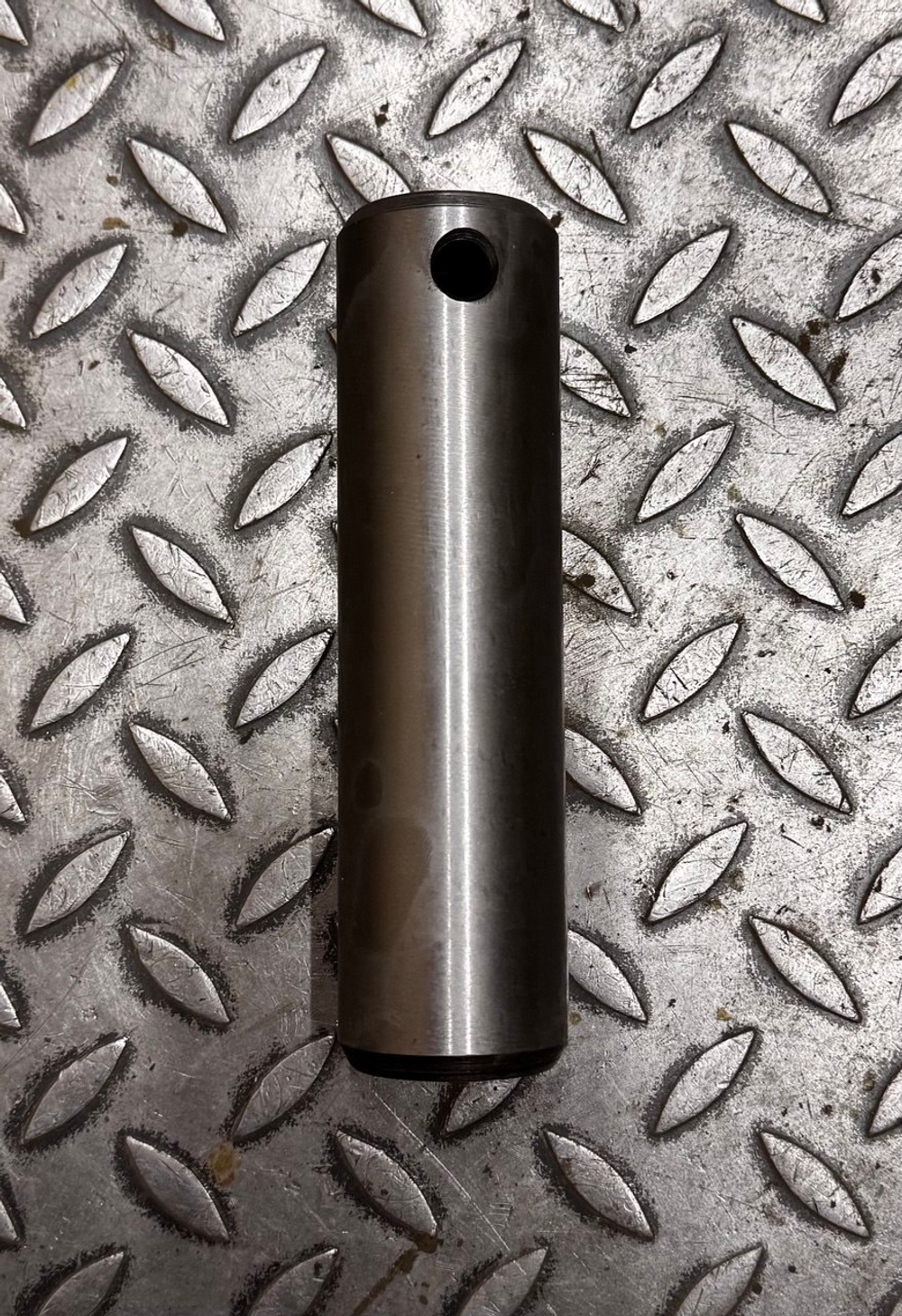 Палец 61U2-10651