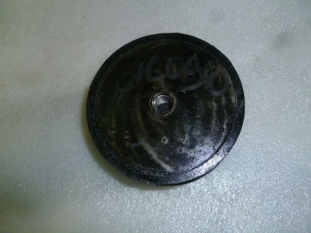 Амортизатор ручки (100х42 мм ,1 М12 и 2 М8) плиты WP-160,170/Shock absorber for handle