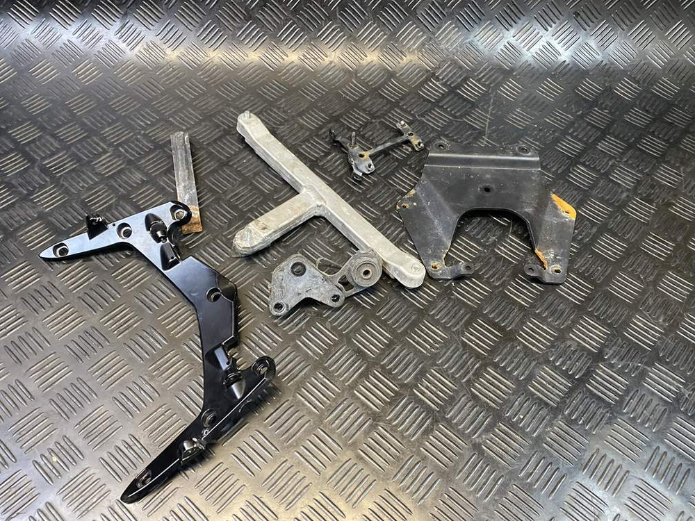 Крепления Yamaha FJR1300A RP13A 2010