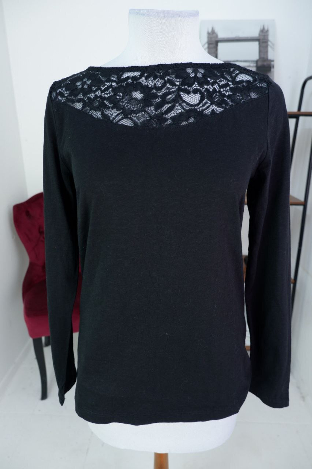 Блузка S.Oliver с кружевной отделкой 44 размер