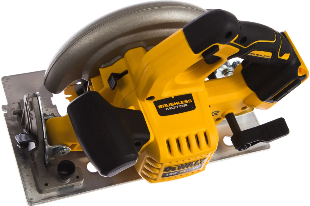 Пила дисковая аккумуляторная DeWalt DCS570NT (без акк, без з/у)