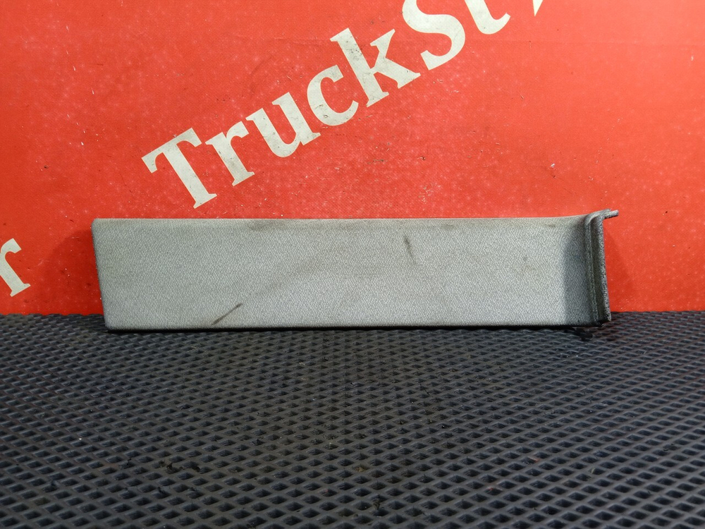 Обшивка салона правая