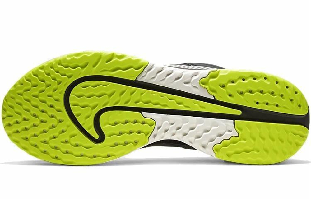 Кроссовки Nike Legend React 2 Shield