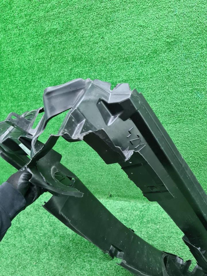 Воздуховод радиатора BMW 3er G20 (2018-2022)