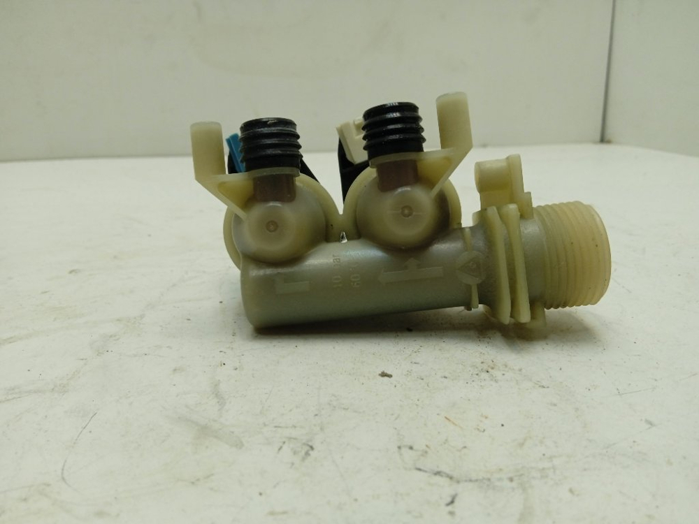 IWSE6125 кт128 Клапан подачи воды для стиральной машины Indesit IWSE6125 б/у