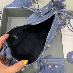Balenciaga Le Cagole 33 cm