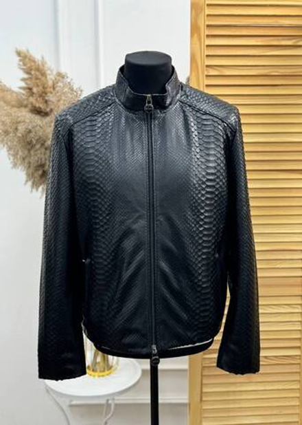 Куртка Kiton из кожи питона