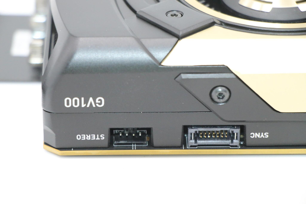 Видеокарта Nvidia Quadro GV100 32GB 4DP (01YW013), оригинал