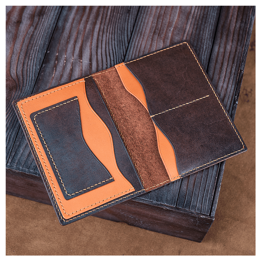 Кожаная обложка на паспорт «Сохатый»