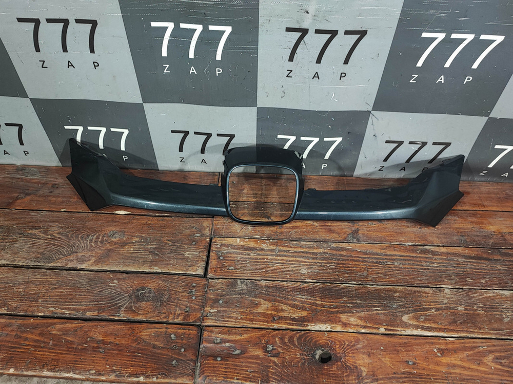 Накладка решетки радиатора Honda CR-V 4 (RE, RM) 14-18 Б/У Оригинал 71122T1VE010