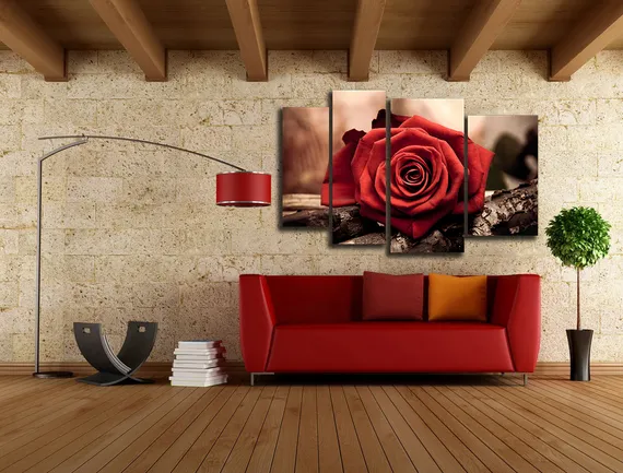 Модульная картина "Красный лепесток"