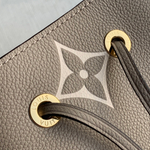 Louis Vuitton NeoNoe MM