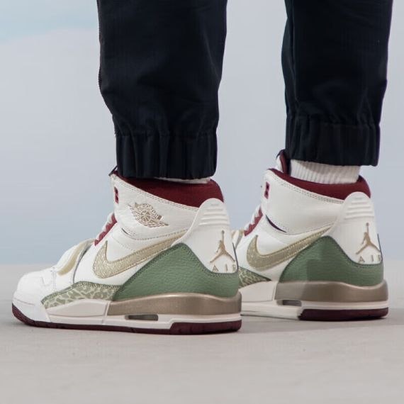 Наследие Джордана 312 Детские небоскребы, Высоки вершины Красного белого/Антомный серый белый/Кедровый красный/Металлический желтый Валли Унисекс