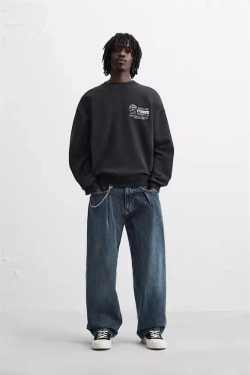 ZARA ТОЛСТОВКА С КОНТРАСТНЫМ ПРИНТОМ, ЧЕРНЫЙ