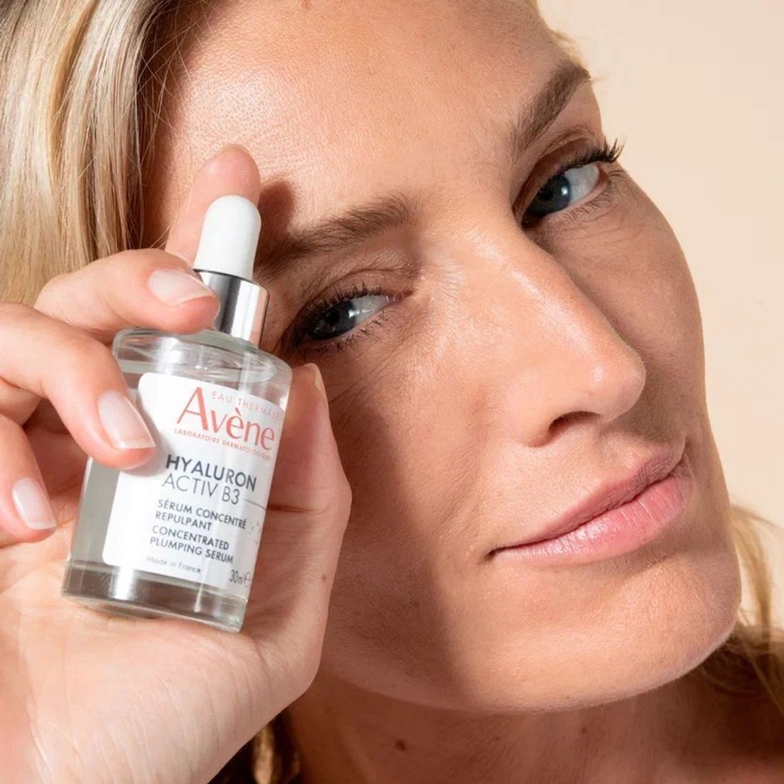 Концентрированная подтягивающая сыворотка AVENE Hyaluron Activ B3 30мл