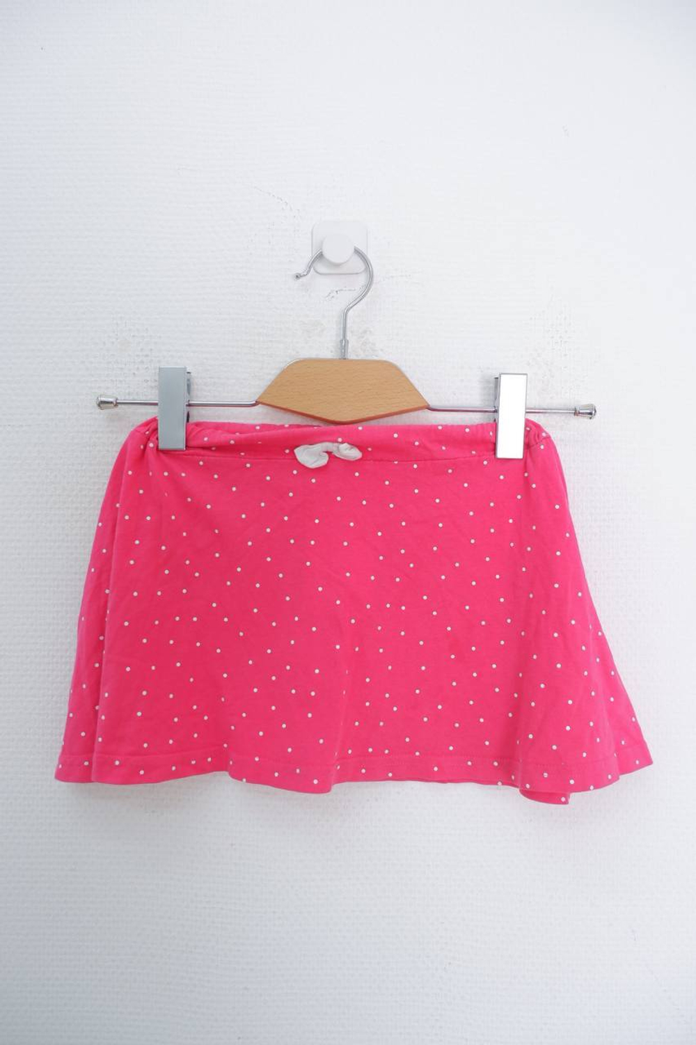 Юбка розовая в белый горошек на 4-5 лет