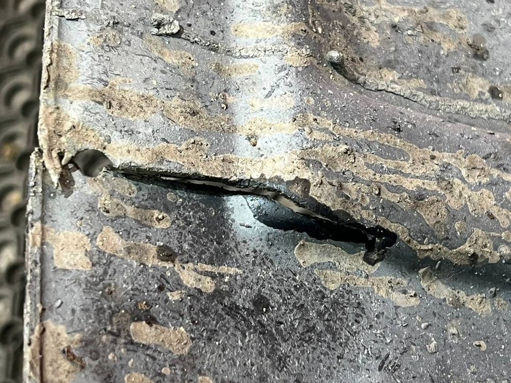 Крыло заднее левое задняя часть