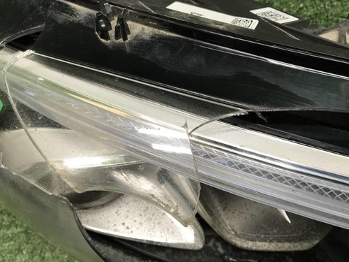 Битая Фара правая Mercedes A W177 (2018-2022) LED