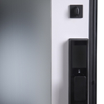 Стальная дверь "Авангард" с зеркалом (биометрический замок)