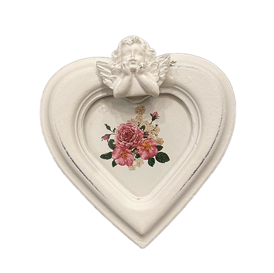 Фоторамка в виде сердца с ангелом