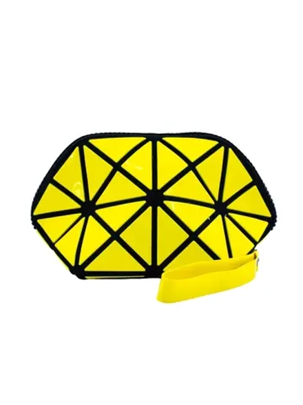 COSMETIC BAG - РОМБОВИДНАЯ КОСМЕТИЧКА ПЕНАЛ ЖЕЛТАЯ COSMETIC BAG YELLOW, 1 ШТ.
